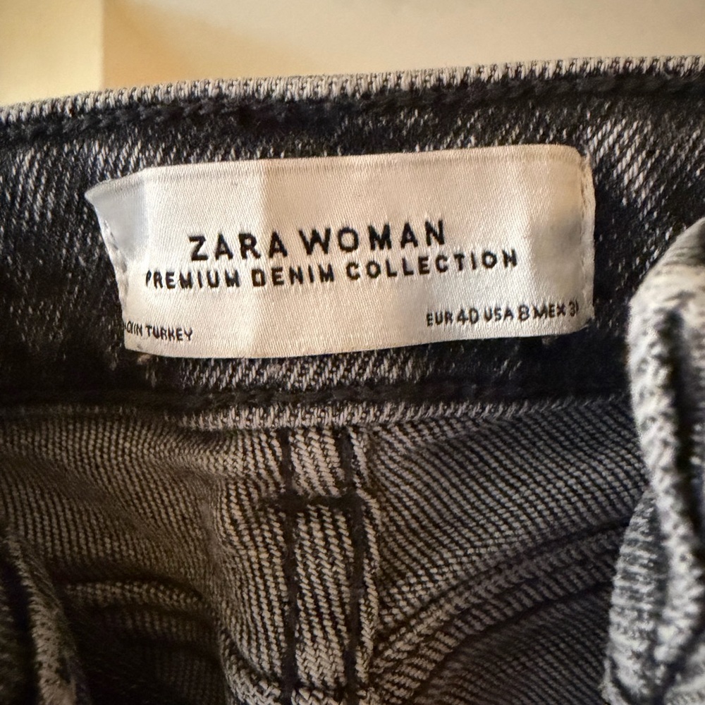 Zara Women’s Dark Gray Slim Jeans
